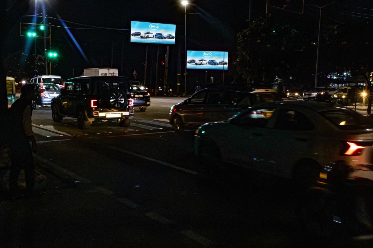 Phase 11 Lights Tribune Chowk Road Facing Chandigarh
